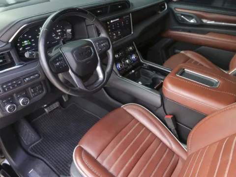 More photos of 2023 GMC Yukon Denali Ultimate at Porsche South Austin, TX