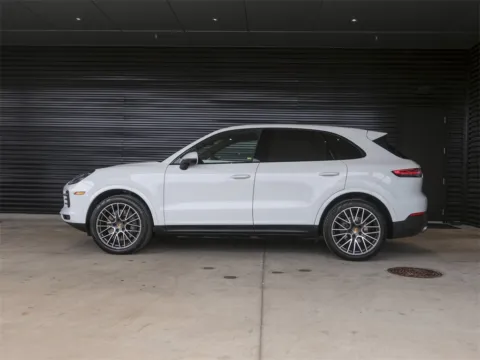 Photos of 2019 Porsche Cayenne S for sale in Austin, TX at Porsche South Austin
