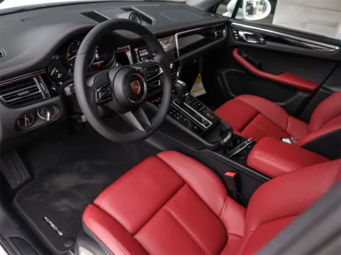 More photos of 2025 Porsche Macan at Porsche South Austin, TX