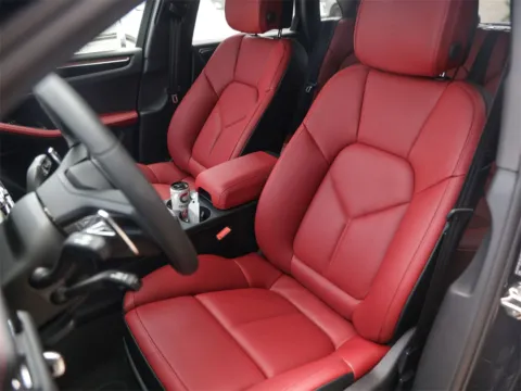 More photos of 2025 Porsche Macan at Porsche South Austin, TX