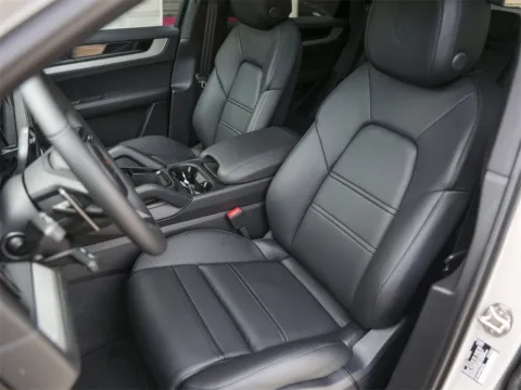 More photos of 2026 Porsche Cayenne Coupe at Porsche South Austin, TX