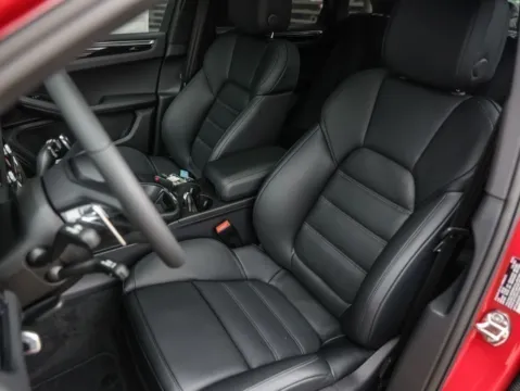 More photos of 2025 Porsche Macan at Porsche South Austin, TX