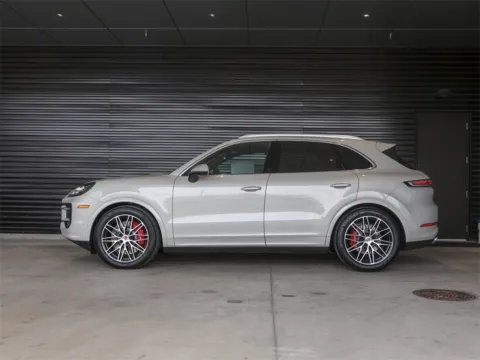 Photos of 2026 Porsche Cayenne S for sale in Austin, TX at Porsche South Austin