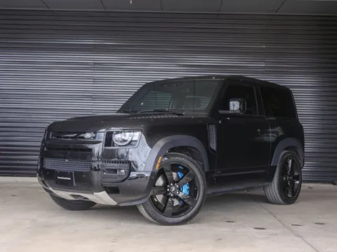 Black 2022 Land Rover Defender 90 V8 for sale in Austin, TX