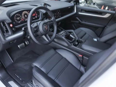 More photos of 2025 Porsche Cayenne Coupe S at Porsche South Austin, TX