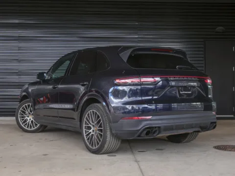 Another view of 2023 Porsche Cayenne Platinum Edition for sale in Austin, TX at Porsche South Austin