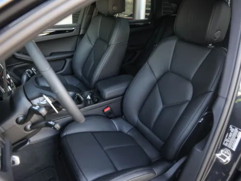 More photos of 2025 Porsche Macan at Porsche South Austin, TX