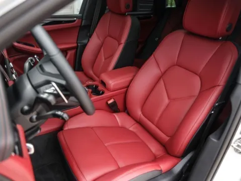 More photos of 2025 Porsche Macan at Porsche South Austin, TX