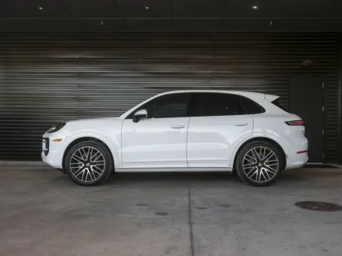 Photos of 2024 Porsche Cayenne for sale in Austin, TX at Porsche South Austin