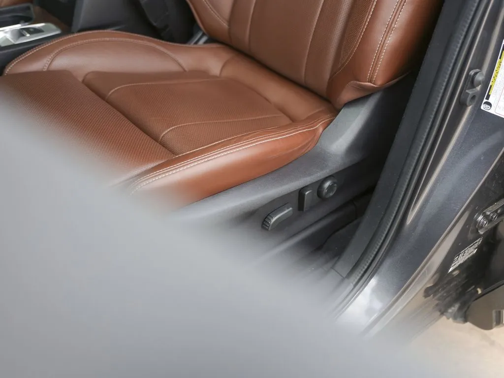 2023 Subaru Ascent Touring - Photo 16