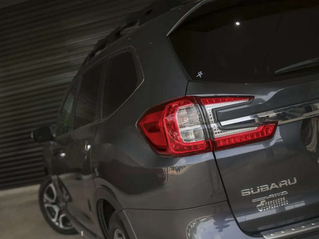 2023 Subaru Ascent Touring - Photo 14