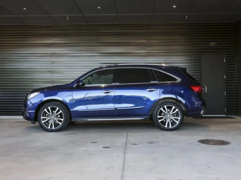 Photos of 2019 Acura MDX 3.5L Advance Package for sale in Austin, TX at Porsche South Austin