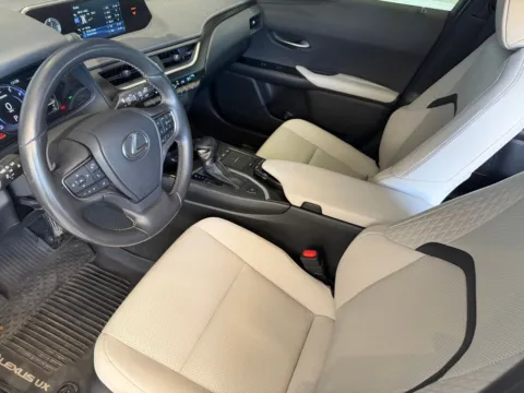 More photos of 2022 Lexus UX 200 Base at Porsche South Austin, TX