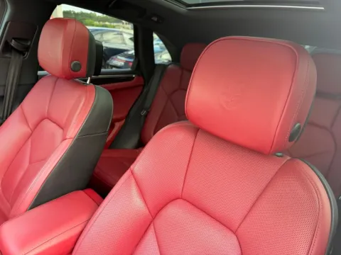 More photos of 2023 Porsche Macan at Porsche South Austin, TX