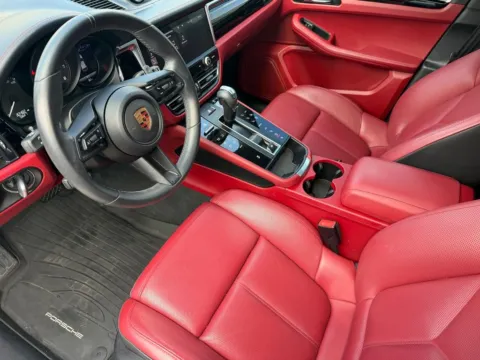 More photos of 2023 Porsche Macan at Porsche South Austin, TX
