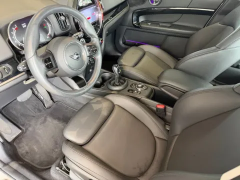 More photos of 2024 MINI Cooper S Countryman Signature at Porsche South Austin, TX