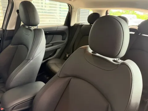 More photos of 2024 MINI Cooper S Countryman Signature at Porsche South Austin, TX