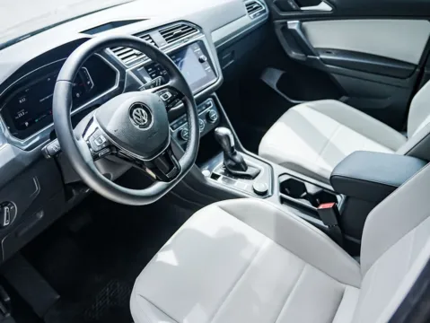 More photos of 2020 Volkswagen Tiguan 2.0T SEL at Porsche South Austin, TX