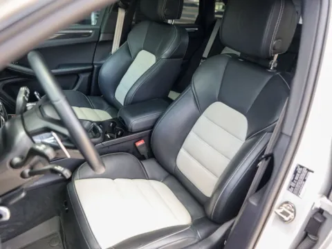 More photos of 2023 Porsche Macan S at Porsche South Austin, TX