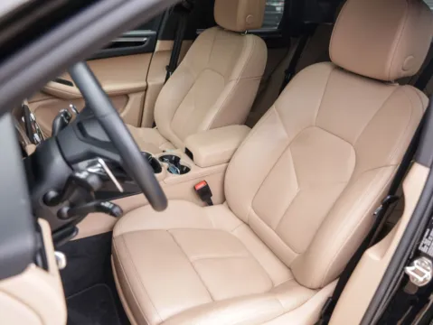 More photos of 2025 Porsche Macan at Porsche South Austin, TX