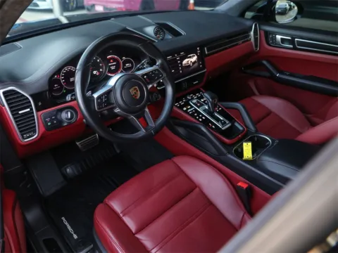 More photos of 2023 Porsche Cayenne GTS at Porsche South Austin, TX
