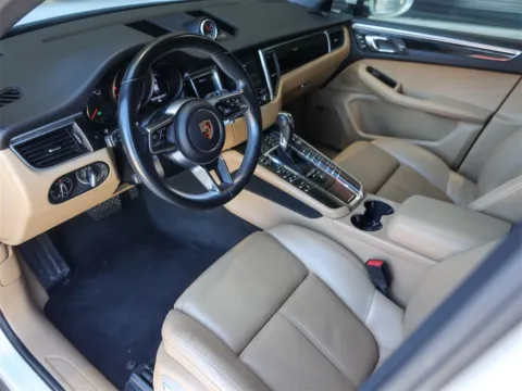 More photos of 2018 Porsche Macan at Porsche South Austin, TX