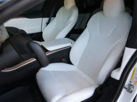 More photos of 2023 Tesla Model S at Porsche South Austin, TX