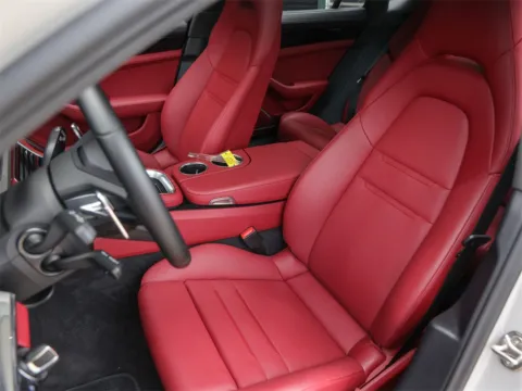 More photos of 2023 Porsche Panamera E-Hybrid 4 at Porsche South Austin, TX