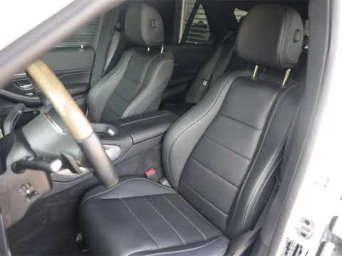 More photos of 2021 Mercedes-Benz GLE 350 at Porsche South Austin, TX
