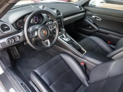 More photos of 2024 Porsche 718 Cayman S at Porsche South Austin, TX