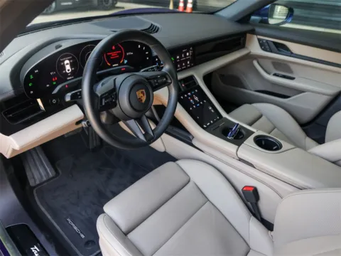 More photos of 2022 Porsche Taycan 4S at Porsche South Austin, TX