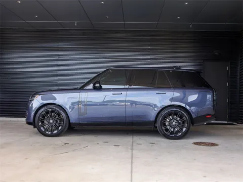 Photos of 2025 Land Rover Range Rover SE for sale in Austin, TX at Porsche South Austin