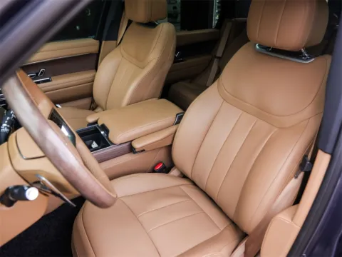 More photos of 2025 Land Rover Range Rover SE at Porsche South Austin, TX