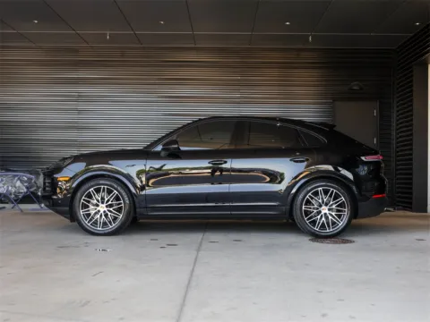 Photos of 2024 Porsche Cayenne Coupe for sale in Austin, TX at Porsche South Austin