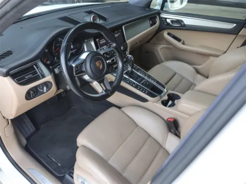 More photos of 2020 Porsche Macan Turbo at Porsche South Austin, TX