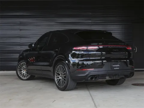 Another view of 2023 Porsche Cayenne Coupe Platinum Edition for sale in Austin, TX at Porsche South Austin