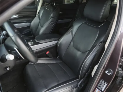 More photos of 2023 Genesis GV70 2.5T at Porsche South Austin, TX