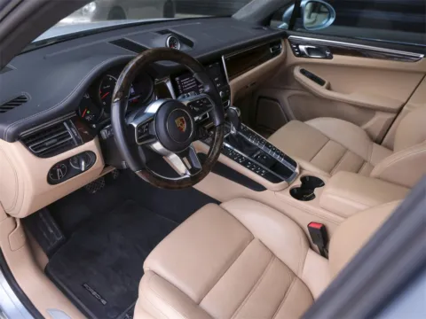 More photos of 2021 Porsche Macan Turbo at Porsche South Austin, TX