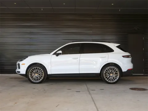 Photos of 2022 Porsche Cayenne Platinum Edition for sale in Austin, TX at Porsche South Austin