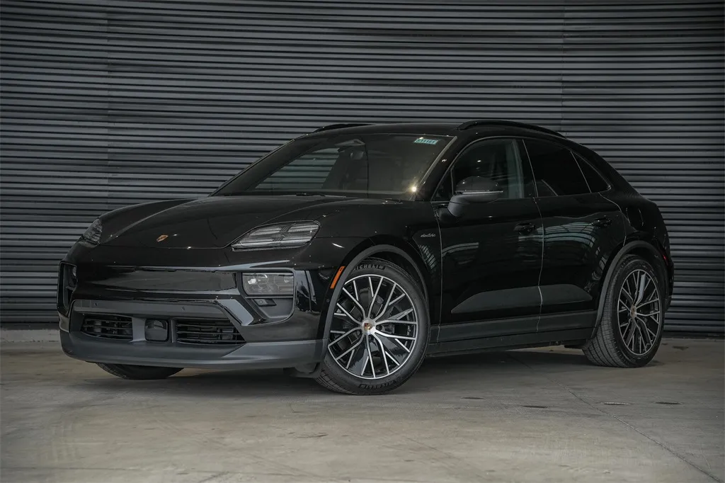 Black 2025 Porsche Macan Electric 2 for sale in Austin, TX