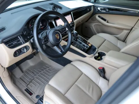 More photos of 2023 Porsche Macan at Porsche South Austin, TX