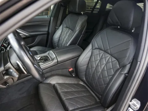 More photos of 2023 BMW X6 xDrive40i at Porsche South Austin, TX