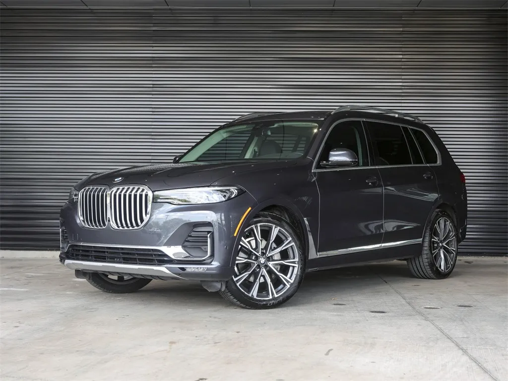 Gray 2021 BMW X7 xDrive40i for sale in Austin, TX