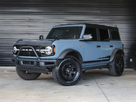 Blue 2023 Ford Bronco Wildtrak for sale in Austin, TX
