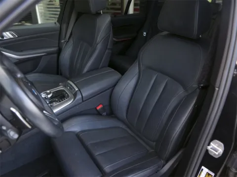 More photos of 2019 BMW X5 xDrive40i at Porsche South Austin, TX