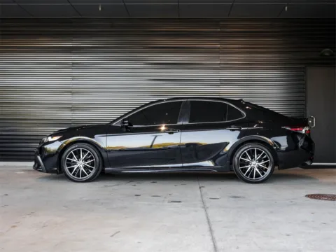 Photos of 2021 Toyota Camry SE for sale in Austin, TX at Porsche South Austin