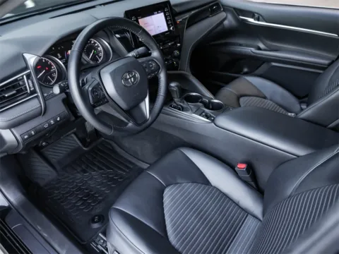 More photos of 2021 Toyota Camry SE at Porsche South Austin, TX