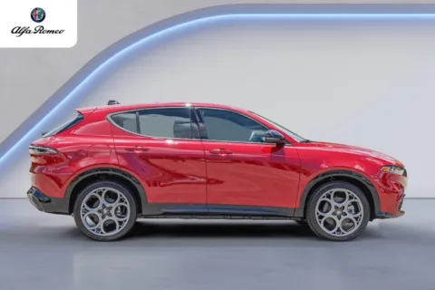 More photos of 2025 Alfa Romeo Tonale at Maserati Austin, TX