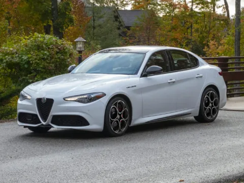 Black 2023 Alfa Romeo Giulia Veloce for sale in Austin, TX