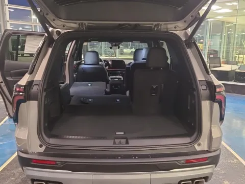 More photos of 2026 Chevrolet Traverse AWD Z71 at Pat Clemons Inc., IA